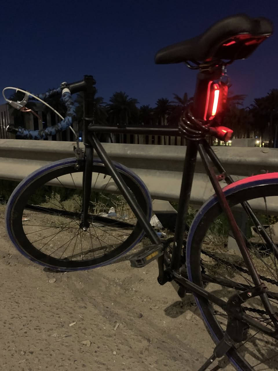 للبيع بايسكل فكسد هيكل حديد مخفف وويلات فافون 
السعر 260 وبي مجال قليل للتواصل خاص


**إذا كنت صاحب هذا الإعلان وتريد حذفه لأي سبب، رجاءا أرسل رسالة إلى الدعم الفني**