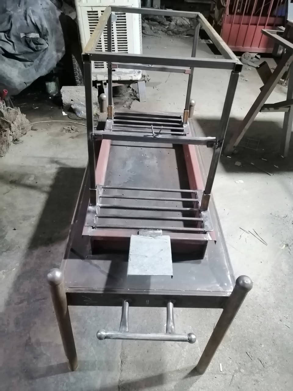 مناقل شوي أحجام مختلفه و اسعار من ٢٠ و فوك موجود أشكال
عنوان الفلوجة النساف قرب جسر البعلوان

حدادة سيف نسيم

*********** متوفر واتساب و اتصال
