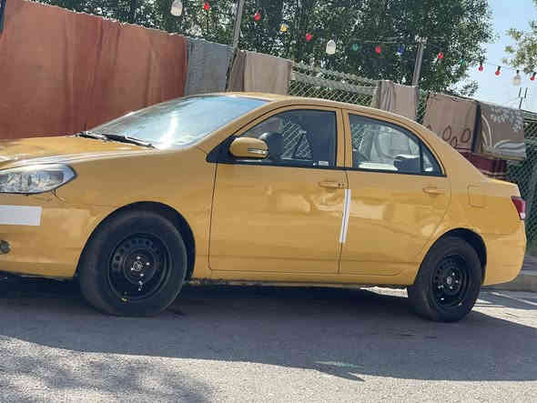 السلام عليكم BYD 2016   G3 كير ومحرك كورلا حديث 1800 
مكفوله كفاله عامه من ضربه وصبغ وتبديل وحار وبارد سياره جديده جديده بمعنى الكلمه ماشيه 74 كير ومحرك كورلا حديث 1800 تخم تاير صدر كله جديد محوره تحوير مضبوط وبعده بل ضمان سياره خير من الله مابيها نقص فول مواصفات سعرها 62 وبيها مجال مكاني بغداد 
رقمي ***********
