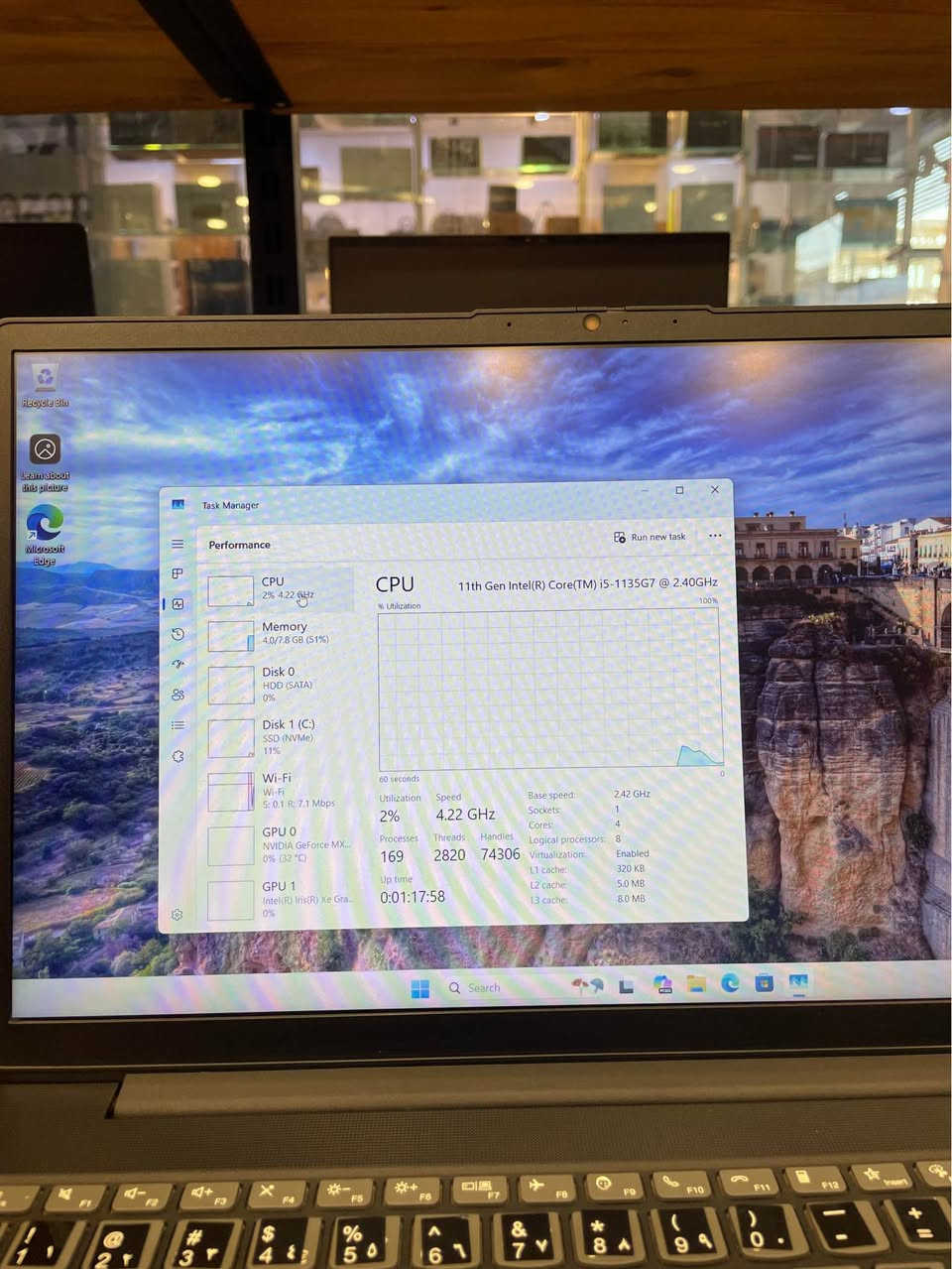 💻🔥 Lenovo V15 – لابتوب عملي وأداء ممتاز 🔥💻

لابتوب نظيف جدًا ومناسب للدراسة، العمل، البرامج اليومية، التصميم الخفيف وحتى بعض الألعاب الخفيفة، مع تخزين ممتاز وبطارية قوية.

⚙️ المواصفات:

* 🔹 الموديل: Lenovo V15
* 🔹 المعالج: Intel Core i5 الجيل 11
* 🔹 الرام: 8GB DDR4
* 🔹 التخزين 1: 512GB SSD NVMe (سرعة عالية جدًا)
* 🔹 التخزين 2: 1TB HDD
* 🔹 كرت الشاشة الخارجي: NVIDIA GeForce MX350 2GB
* 🔹 كرت الشاشة الداخلي: Intel Iris Graphics
* 🔹 الشاشة: 15.6 إنش FHD
* 🔹 التردد: 60Hz
* 🔹 البطارية: 🔋 90%
* 🔹 الحالة: 100% Clean

⭐ المميزات:

✅ مناسب للدراسة والعمل والأوفيس
✅ تشغيل سريع جدًا بفضل SSD NVMe
✅ مساحة تخزين كبيرة
✅ كرت شاشة منفصل للأعمال والتصميم الخفيف
✅ شاشة Full HD واضحة
✅ بطارية ممتازة
✅ جهاز نظيف جدًا وجاهز للاستخدام

🔥 Lenovo V15 – لەپتۆپێکی خێرا و کارا 🔥💻

لەپتۆپێکی زۆر پاک و گونجاو بۆ خوێندن، کار، بەکارهێنانی ڕۆژانە و دیزاینی سووک، لەگەڵ هاردی خێرا و باتری باش.

⚙️ تایبەتمەندییەکان:

* 🔹 مۆدێل: Lenovo V15
* 🔹 CPU: Intel Core i5 نەوەی 11
* 🔹 RAM: 8GB DDR4
* 🔹 SSD: 512GB NVMe
* 🔹 HDD: 1TB
* 🔹 GPU: NVIDIA GeForce MX350 2GB
* 🔹 GPU 2: Intel Iris Graphics
* 🔹 شاشە: 15.6 FHD
* 🔹 Refresh Rate: 60Hz
* 🔹 باتری: 🔋 %90
* 🔹 دۆخ: 100% Clean

⭐ تایبەتمەندی:

✅ گونجاو بۆ خوێندن و کار
✅ خێرایی زۆر باش بەهۆی SSD NVMe
✅ بۆشایی زۆر بۆ فایل و یاری
✅ کارت شاشەی جیاکراو بۆ کار و دیزاین
✅ شاشەی Full HD ڕوون
✅ باتری باش
✅ ئامادەی بەکارهێنان و زۆر پاک أربيل, العراق


**إذا كنت صاحب هذا الإعلان وتريد حذفه لأي سبب، رجاءا أرسل رسالة إلى الدعم الفني**