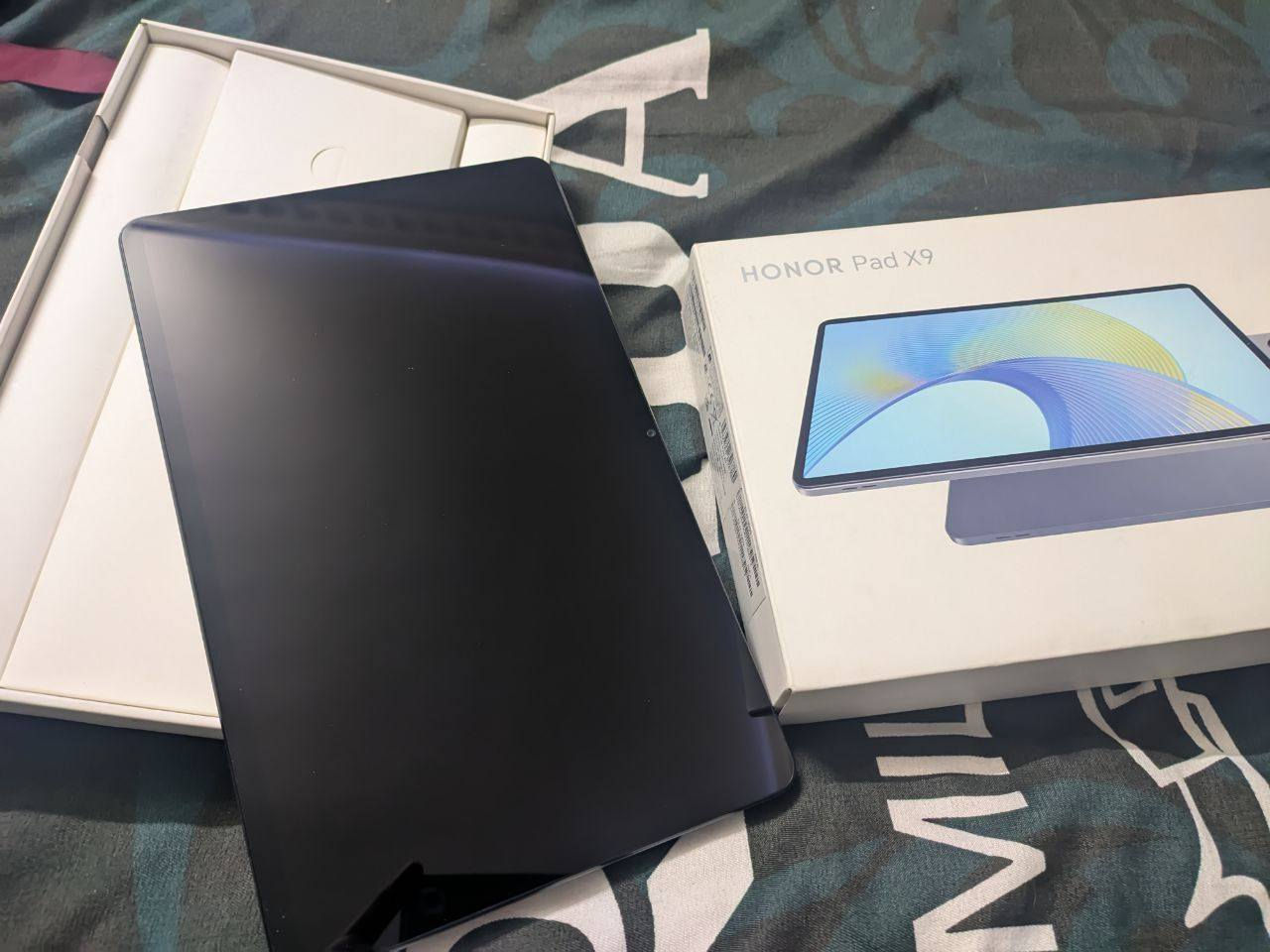 ايباد
Honor pad X9
مساحة 128 GB
ذاكرة 4 GB
شاشة كبيرة 11.5 بوصة
دقة 1200 × 2000 بكسل
نوع الشاشة TFT LCD بمعدل تحديث 120 Hz لأداء سلس في التنقل
معالج Qualcomm Snapdragon 685
بطارية كبيرة 7250 mAh
دعم شحن سلكي سريع 22.5W
ملحقاتة :
شاحنة و كيبل الشحن بمنفذ type C
نظافتة 90%
كلشي ما بي ممفتوح ولا بي شي استعمال قليل فقط للدراسة بفترة و تركتة
سعرة 180 الف
الموقع
بغداد شارع فلسطين قرب تقاطع مول النخيل

*********** واتس موجود
