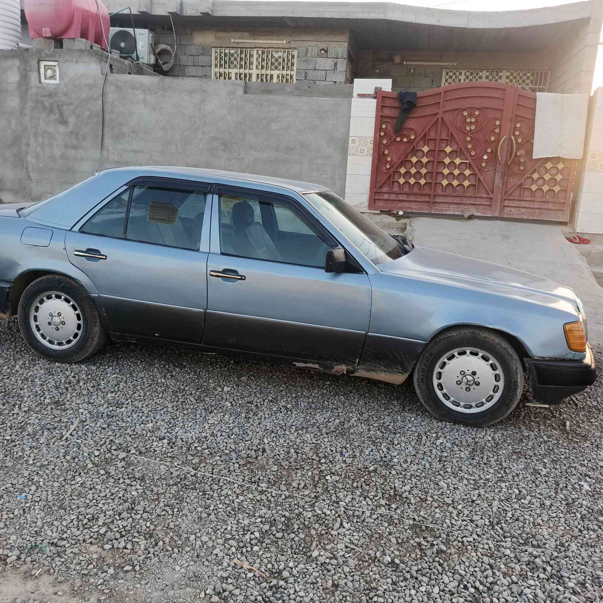 سلام عليكم سياره مارسدس موديل 86بيع او مراوس سعر السياره 46 مجال حك الجيه رقم التليفون ***********+غيى متواجد فيس
