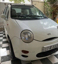 🚗 للبيع – كيو كيو 2012 نظيفة جداً 🚗 • الغرفة نظيفة وباسمي   • شاشة   •...