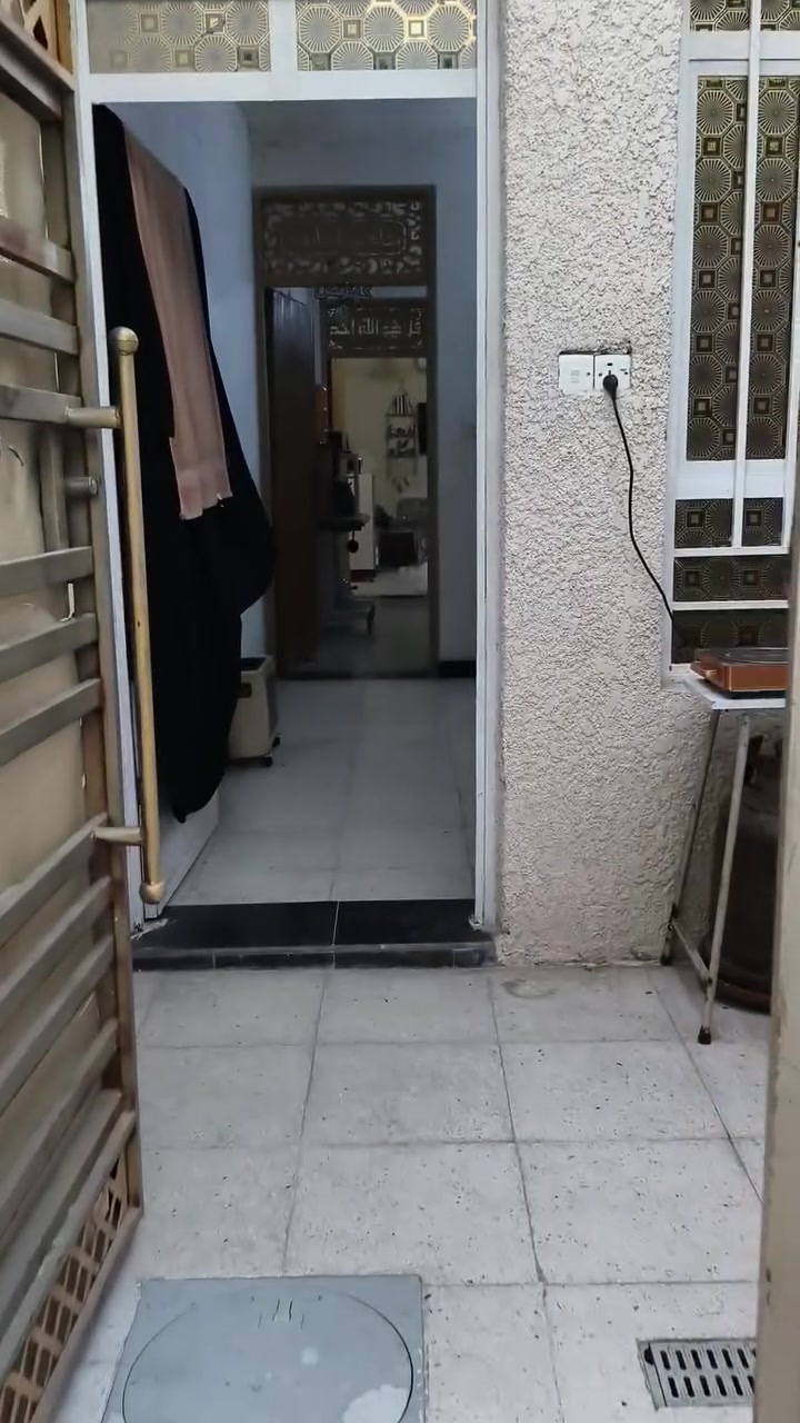 عروض حازم العمشاني للعقار للبيع
نص قطعه شرك طابق واحد مكان مدينة الصدر قطاع 51
يتكون من ستقبال ومطبخ وصاله وغرفه نوم وحمام وتواليت وترك سطح شتايكر سعر 100وبي مجال رقم
***********

