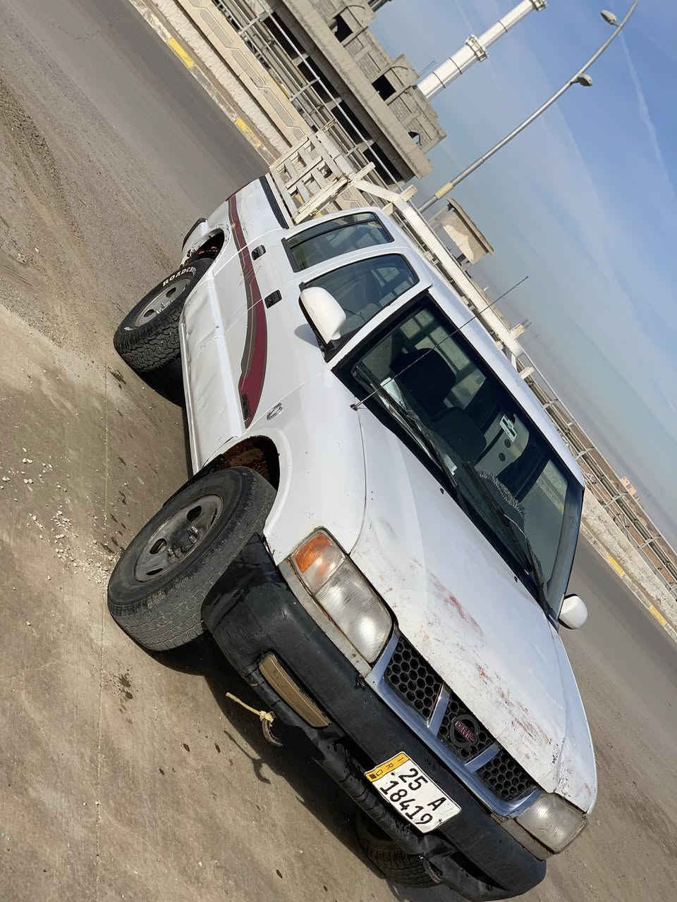 سلام عليكم سياره جي  إم سي بكب سونوما موديل 1997دبل قماره سنويه مشروع وطني 2028 رقم جديد سنويه عظم عاج سياره نضيف بدون صبغ  رقم كركوك رقم اتصال ***********
