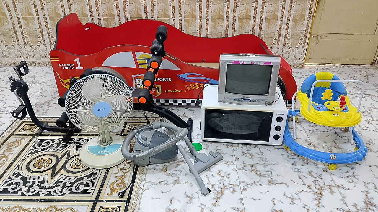 الاغراض كلها بـ100,000الف دينار
للتوصل والاستفسار ***********
