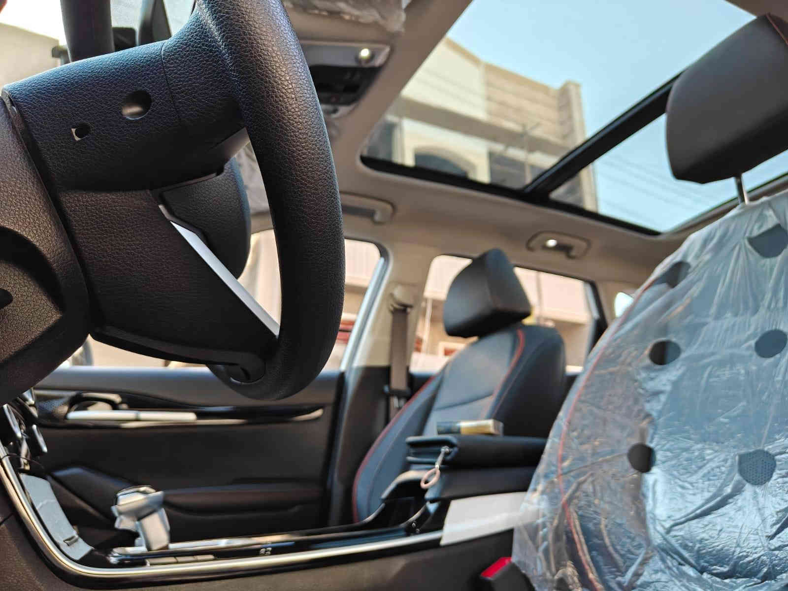 تحيه طيبه 
للبيع كيا سيليتوس موديل 2024
 وارد خليجيه 
فول مواصفات 1/1
رقم بغداد اخر اصدار 
السياره ماشيه 10 لاف كم فقط 
بعده زيرو بمعنى الكلمه
مكفوله من صبغ وبارد  
استلام شهر 3بعده بضمان الشركه 
جميع العده والسبير غير مستخدمه 

المواصفات لمن يود الاطلاع عليها 
- بصمه عدد 2
- بانوراما على مستوى السقف 
- هاند بريك بصمه 
- كشنات جلد مطعم بلونين انيق جدا 
- اوتو هولد 
- اوتو ستارت 
- رادار امامي للتوقف الذاتي 
- تثبيت مسار 
- كامرا دواره 
- شاشه كبيره متصله مع الداشبول تدعم جميع البرامج 
- حساسات محيطيه على جميع جوانب السياره 
- اوامر صوتيه 
- مثبت سرعه 
- ايرباكات محيطيه 
- لايت ايل اي دي بالشباك 
- لايت عدسه وزنون 
- ويل كاب تيتانيوم 
- اشاير بالمري 
- بك لايت ال اي دي متصل 
- حساس ضغط الاطار 
- مانع انزلاق 
- تبريد قطعتين بارد جدا 
- منافذ شحن خلفيه 
- تبريد شاشه 
- ثلاث وضعيات قياده وثلاث 
- وباقي المواصفات الستاندر المعروفه 
الاضافات . . . 
السياره عليه جي بي اس تتبع 
ومسويله شبكه لحمايه الراديتر من الحصى 

- السعر 18300$
- للاتصال ***********
