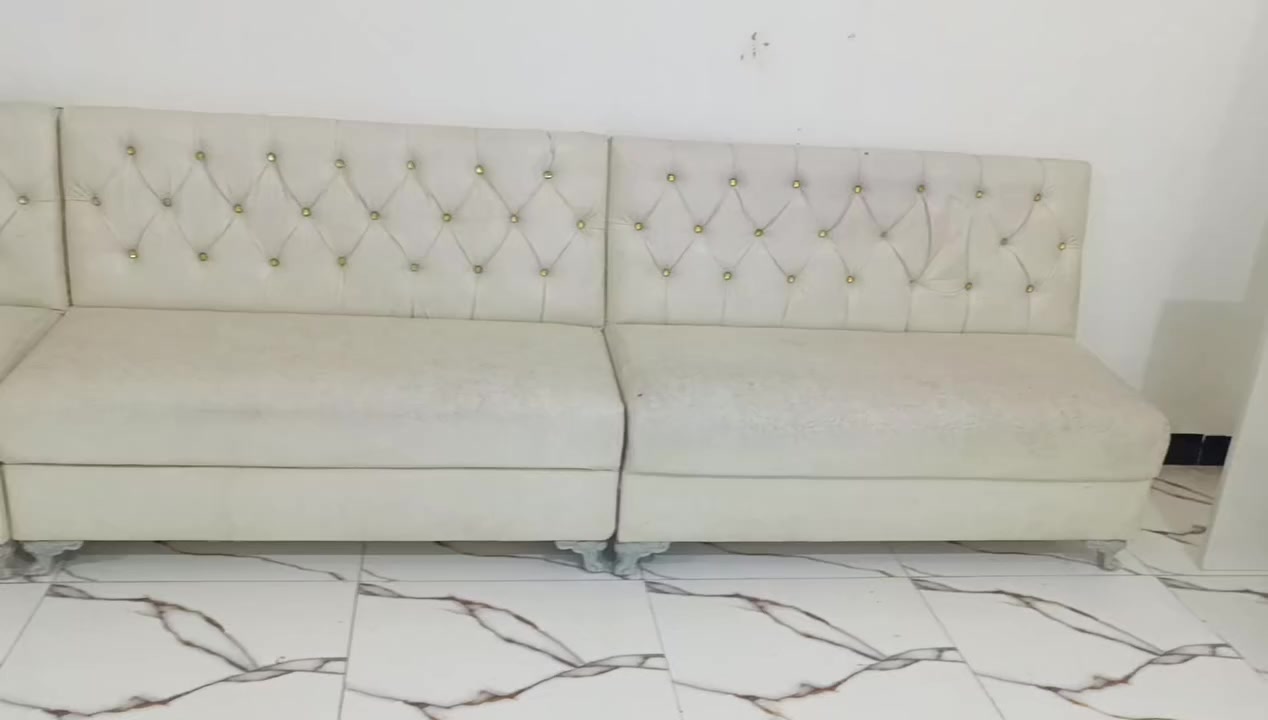 غراض للبيع المكان الرفاعي  رجاء المو شراي لا يراسل


**إذا كنت صاحب هذا الإعلان وتريد حذفه لأي سبب، رجاءا أرسل رسالة إلى الدعم الفني**