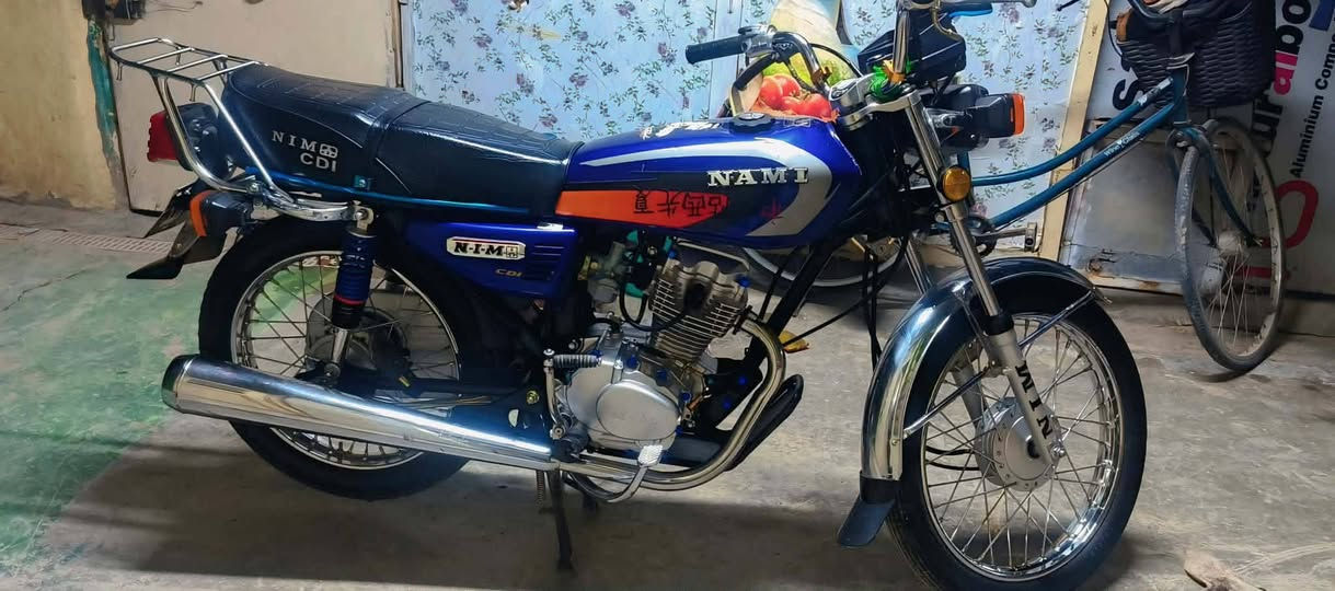 السلام عليكم....
السلام عليكم دراجة نامة امتياز موديل 2025 أوراق كاملة شلعة ومعدل الكهربائيات شغاله صالنصه نجمة محرك ما مفتوح سعرها 680 وبيها مجال مكاني

المحمودية رقمي ***********
