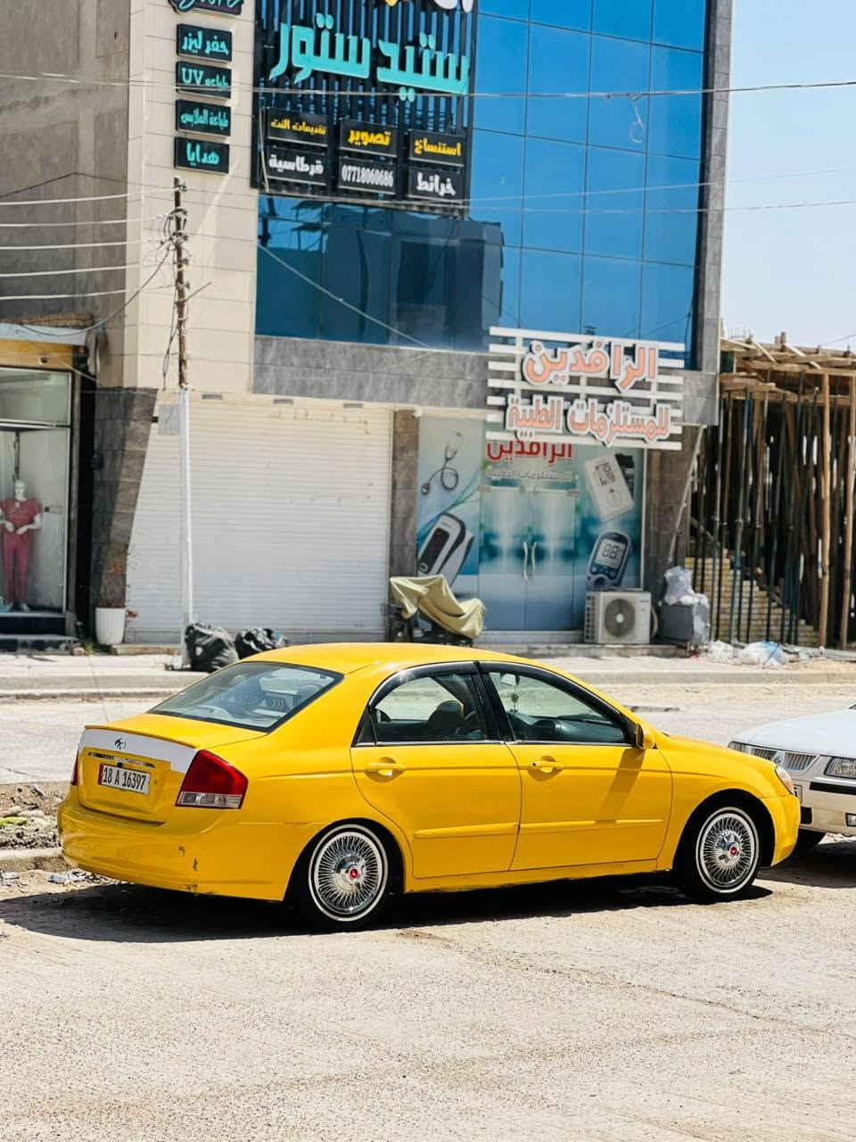 ياالله سلام عليكم ورحمة الله وبركاته سبكتره مديل 9 بسمي مصفره هيئه وغرامه للبيع سياره مكينه كير حداديه نص عمر تخم تاير جديد تبريد غاز فقط سياره ضررها باب وحده لي وره صدر فقط غيره ماكو سياره حلوه وكاعده شوفت عينك مال جناي بدون كماليات سعر 75 وبيه مجال *********** تصل ودلل مكاني حله مركز المدينه💸
