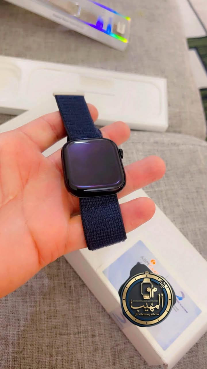 ساعه أبل ⌚️اللون اسود ميتاليك لامع
           جيل  1️⃣0️⃣🔥🔥
حجم 4️⃣6️⃣👉👉👉👉
               بطاريه  1️⃣0️⃣0️⃣🔋
نظافه  1️⃣0️⃣0️⃣💯💯
                 ذاكرة  6️⃣4️⃣  💾
اقوة ضمان ABM  ينتهي ((3/3/2027))
مستخدمه كلش قليل
السير الباند الرياضي مو العادي 👉👉👉
السير الجلد مو وياها 🪬🪬🪬
 مركز سيمو المايسترو دوره شارع الصحه
***********
اتصال/ واتس اب للحجز
توصيل لكافه محافظات العراق
تابعني حسابي القديم طار
