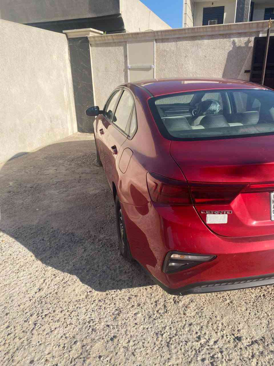السلام عليكم سيراتو للبيع موديل 2019 محرك 1600 كير AT مكان السياره بغداد السعر 135 للاسفسار ***********
