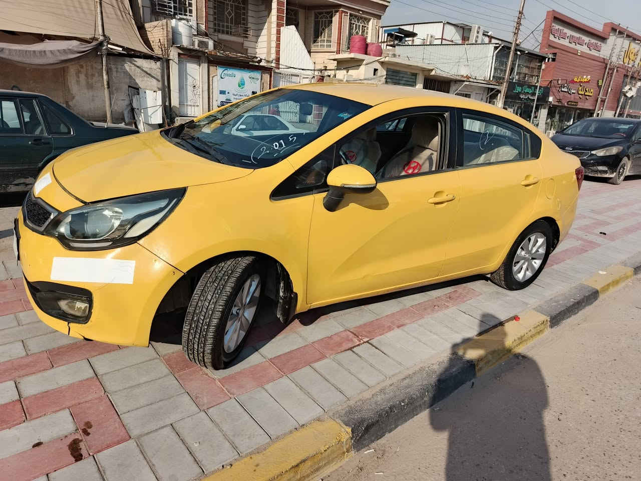 سلام عليكم كيه ريو مديل 15خليجي محرك 1600
بيها بارد جاملغ ايمن واايسر 
ما بيها أي ضرر غير إلي ذكرتهن حداديه جديده محرك وكير وين ميعجبك اطلع وفحص  رقم بابل بااسمي مكانها بغداد قرب كمارك أبوغريب
 سعر 80 
رقم الهاتف يوجد واتساب ***********
