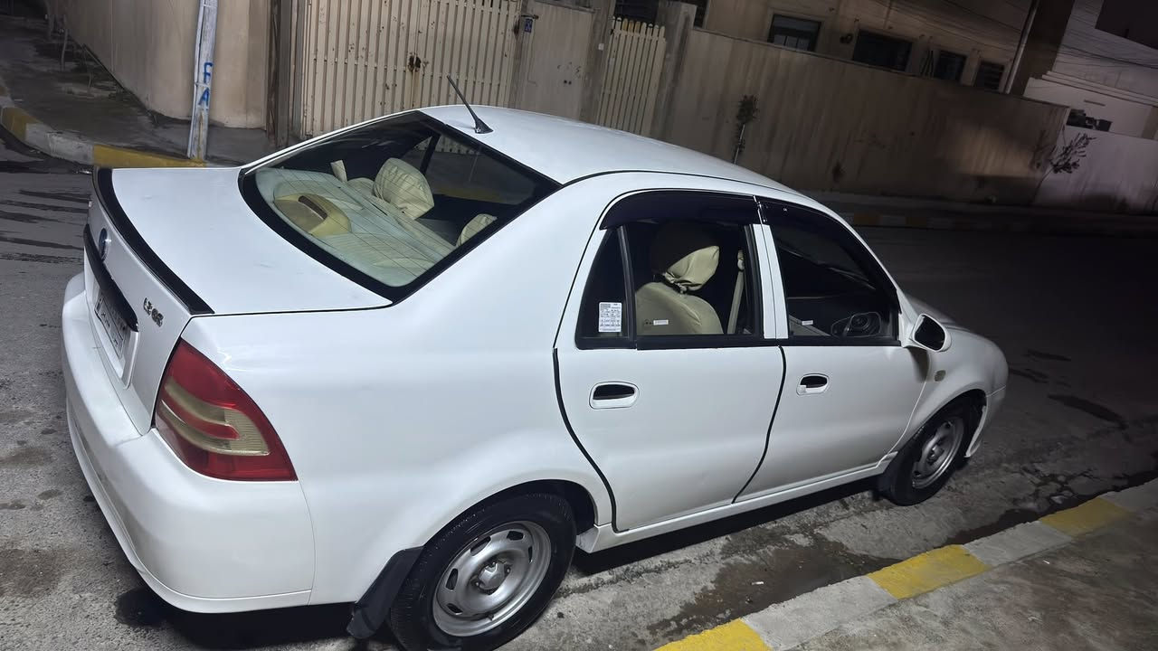 السلام عليكم
سيكي موديل 2013 للبيع
سيارة نضيفة وجاهزة من كل النواحي
بطارية تايرات كلو جديد 
تدفئة تبريد شغال 
بدون صبغ فقط ملاحظات بسيطة (بارد ، تقليم )
مكينة كير بلادي 
درايم شفتات جديده سستمكير كلو جديد 
سيارة ربع ما تصرف عليها جاهزه من كل النواحي 
السياره ماشية 107 الف 
مكان السيارة موصل حي الصديق قرب باب طب الاسنان
رقم نينوى
السعر 60 وبي مجال للطيبين 
للتواصل 
*********** هاتف
*********** واتساب
