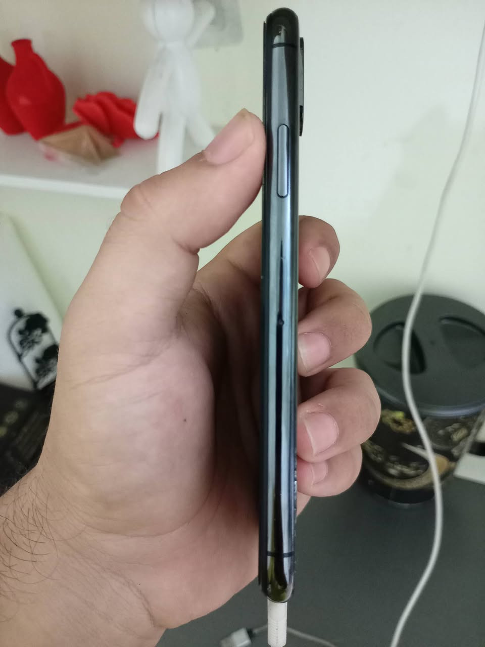 ايفون اكس للبيع
ذاكرة ٦٤
فيس ايدي يحتاج برمجه 
مبدل شاشه اصليه
 َبطارية ٧٠ مرفوعه ١٠٠ 
نظيف جدا مكفول من عطل
١٣٥ مع مجال للعمله
بغداد بياع ***********
