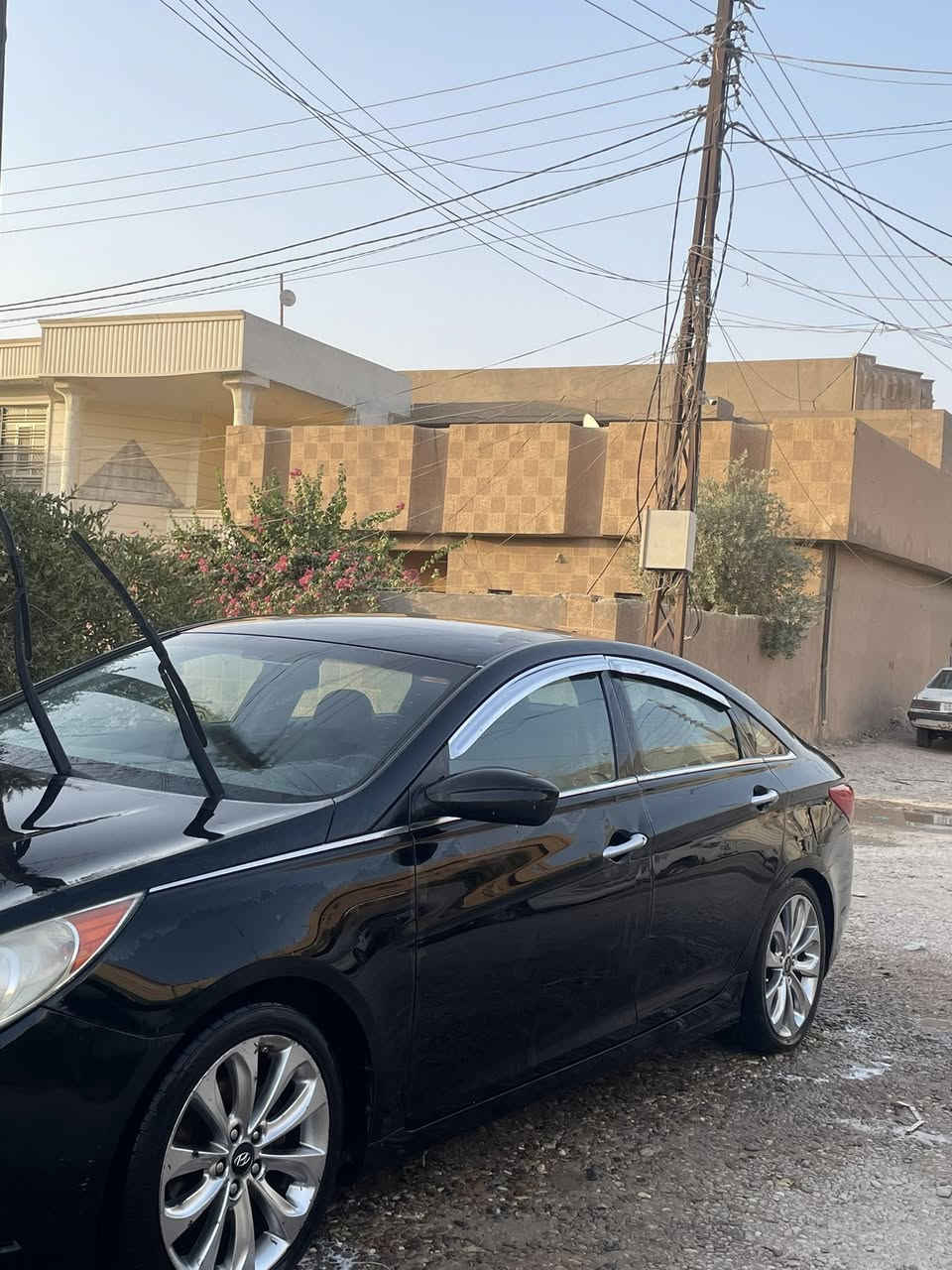 سوناتا ٢٠١١ وارد امريكي فول عدا الفتحه بصمه كراسي جلد كهرباء محرك ٤سلندر مكينه جديده كير كفاله جاهزه حادثها بابين وبالعراق صار بيها الجاملغ الخلفي بدون دواخل السعر ٩٠ورقه وبيها مجال بسيط مكاني سامراء ***********
