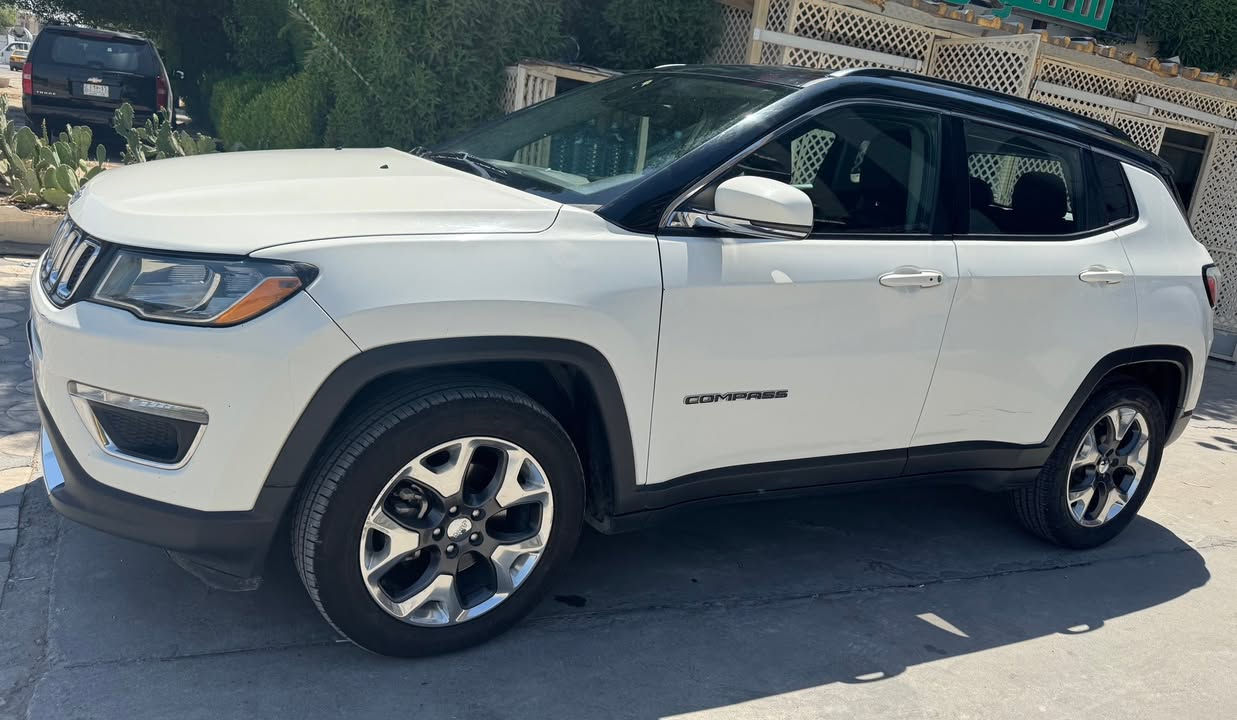 السلام عليكم
جيب كومباس 2019
ماشية 94000mi
رقم بغداد 

الحادث باب السائق (مبدل) كما موضح بالصور
باقي مواصفات الكومباس معروفة

مكان السيارة بغداد  

***********

السعر 140$
