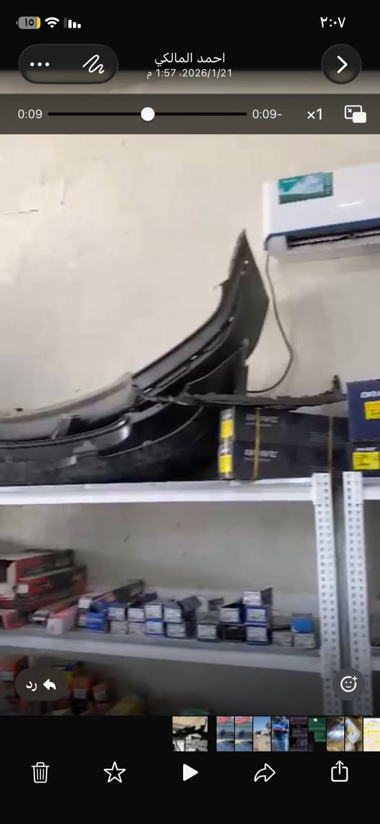 بصره حمدان
السلام عليكم المحل  للبيع يتواجد بباب الصناعيه  الجديده كلش بالمدخل مساحته خمسين متر مربع  يحتوي باب كهربائي  يعني بلسويج تقفل تفتح ترفع الباب تنزله للباب  زجاج باب ثاني تبريد جدرانه مصبوغه ابيض كهربائياته جاهزه والنثر من جوه جاهز يعني تعال واكعد  التواصل على الواتس ***********
