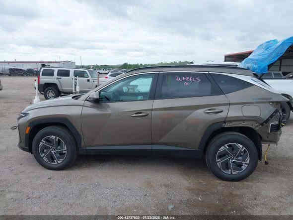 توسان هايبرد Sel 2025
السياره حاليا بدبي يعني مضل شي وتوصل
السعر داخل الحاويه  197
***********

‭٠٧٧٠ ٧٧٧ ٥٥٦٨‬

‭٠٧٧١ ٣٣٧ ٩٥٩٣‬
