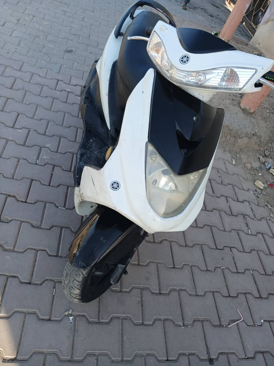 السلام عليكم
ياماها سرعة ١٤٠ مكينة بريز نكرة سلف ناعمة شلعة ومعدل
سعرهه 250  نهايتهه
مكاني بالحرية 
***********
