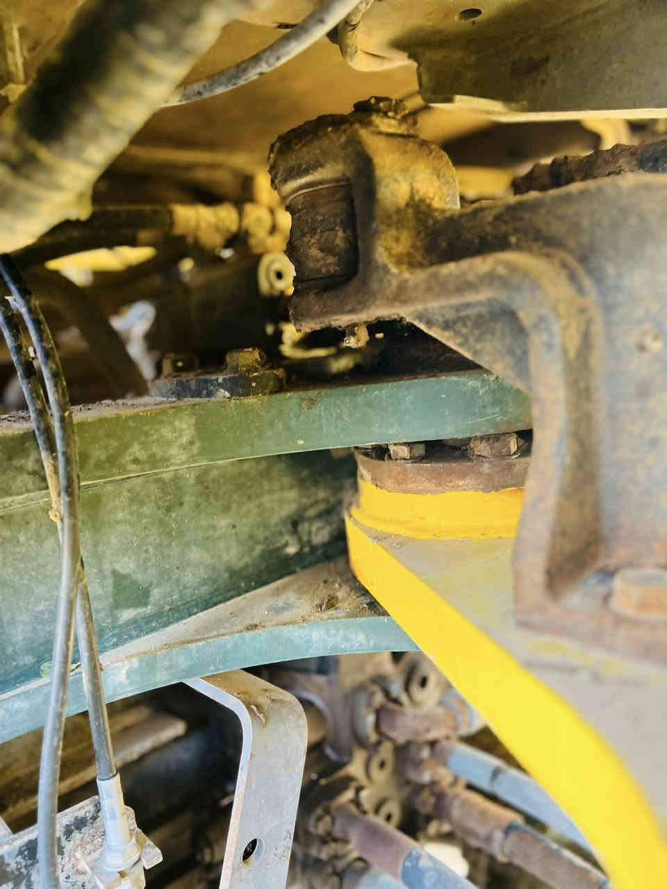 سلام عليكم شفل للبيع كاوسكي حجم 70za مكفول كفاله عامه كير او محرك او اكسل اليبر قمجي مكينه مانقصه شي جاهزه موديل 18 اصل 2006 مكان حله  الشراي ينتصل علا رقم *********** ///***********
