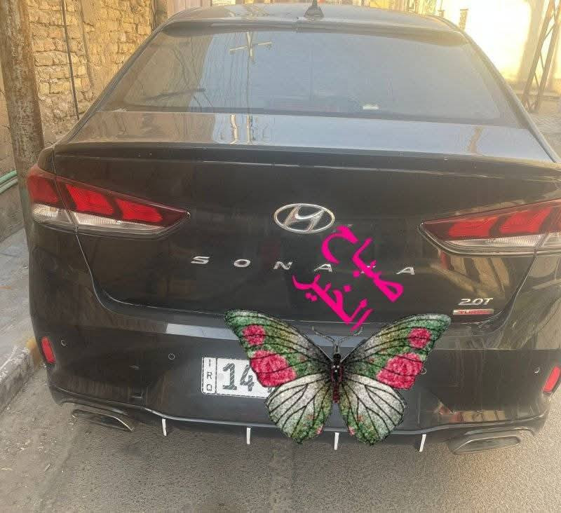 السلام عليكم 
للبيع سياره سوناتا موديل ٢٠١٨ شكل ٢٠١٩ 
فول مواصفات بأسمي رقم هزه سنويه جديده للاستفسار واتساب او اتصال على الرقم ***********
