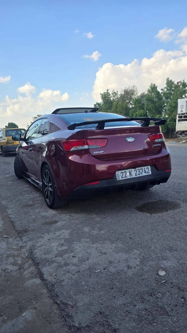 #للبيع سيراتو
موديل 2011
فول 1/1
فتحة 
بصمه 
مري شفط 
جلد 
حساسات 
شاشة وكامرة
رقم اربيل سنوية جديدة 
السيارة جاهزة 
تبريد شغال 
تدفئة شغالة
تبريد بيانو 
كير تبترونك
تسارع حلوة ونشط
محرك 1600 دوش 
مصبوغة عام
السعر 69 وبيه مجال بسيط وماكو بهيج سعر 
مكان سيارة بغداد حي العامل 
***********
*********** وات ساب 
لحد يدخلي خاص تريد تتواصل عل وات ساب
