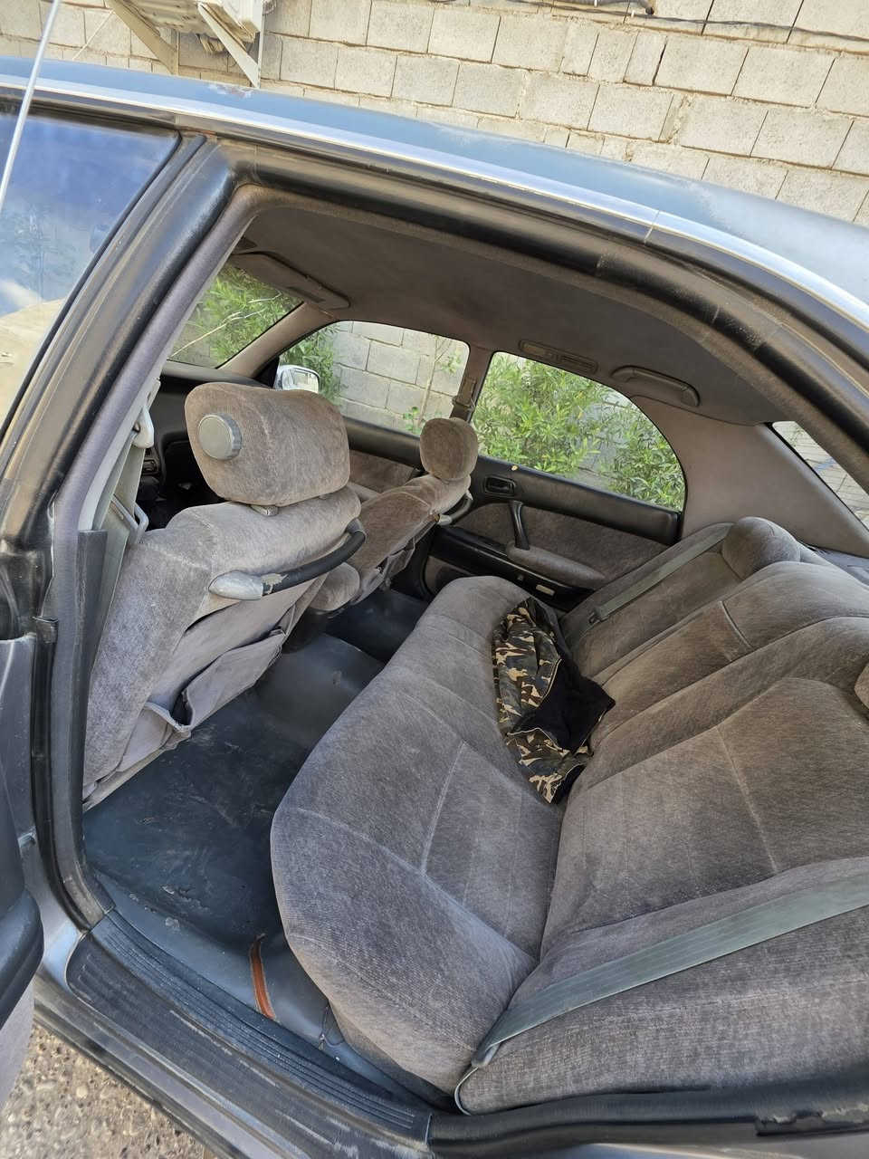 للبيع سياره مكينه كير كهرابايات تبريد كلها شغاله حداديه سبعين بلميه سياره عوزها صبغ بس السعر44 وبيها مجال مكاني صلاح الدين بلد سنويتها 27تحويل مباشر ***********
