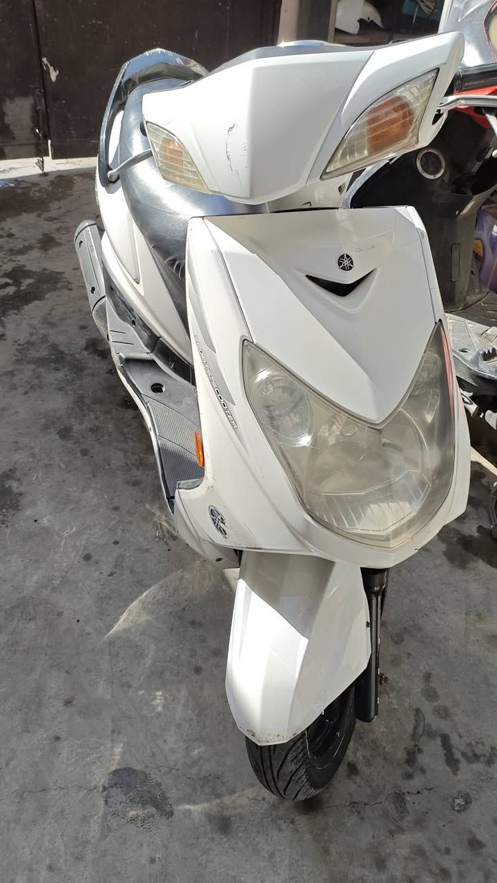 للبيع سكنس فحل كابريتر الدراجه مادري شبيه تشتغل وتطفه كله شعاله وكامله مكاني حي القاهره ***********
