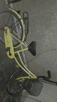 بايسكل حجم 24 لون اصفر