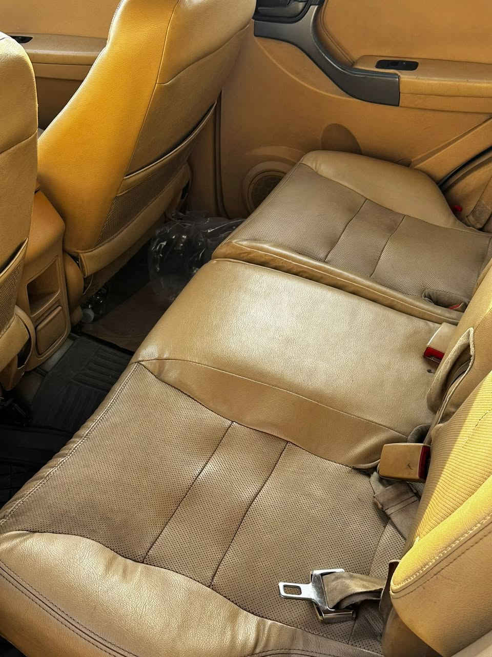 السلام عليكم تيكو موديل ٢٠١٤ بيها صبغ بس جاملغ وسونارها وياها موضح كلشي رقم بغداد باسمي تحويل ثاني يوم كير مكينه تبريد صدر مكفول مكانها بغداد حي العامل قرب شارع المطار 
*********** 
سعر ٦٩
