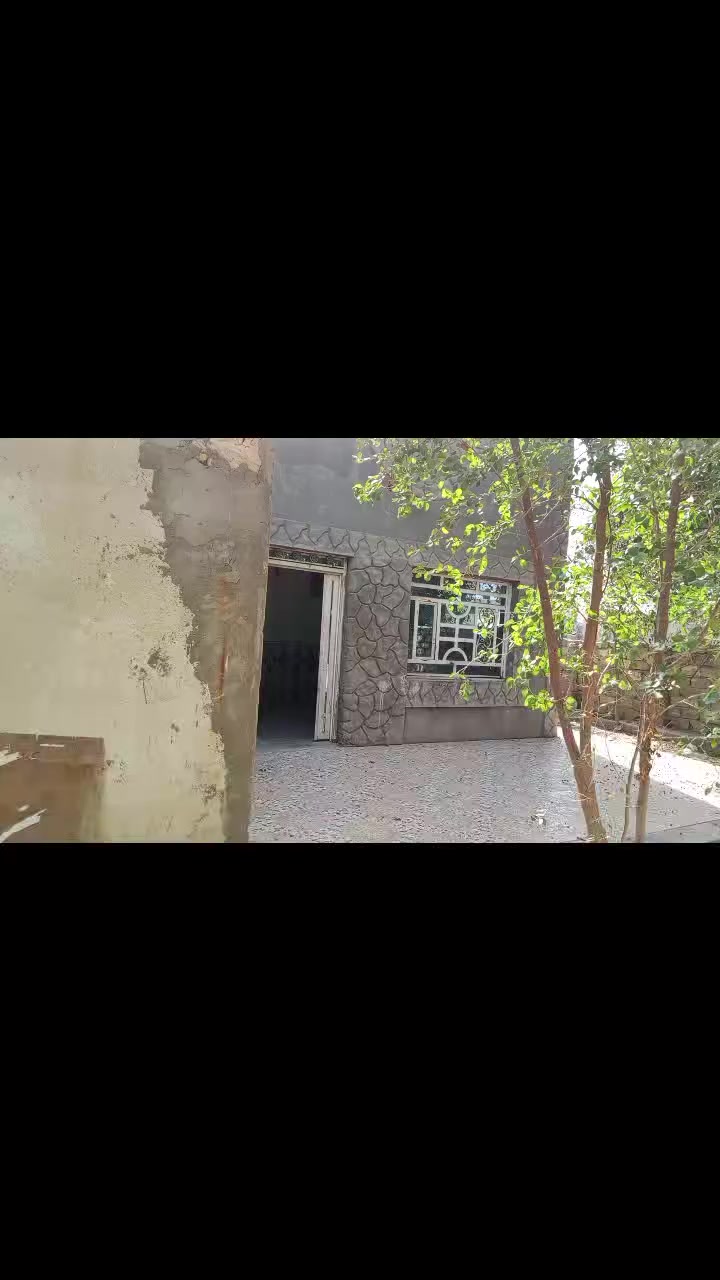 دار للبيع المساحه ٣٠٠متر
عقد اصلاح زراعي مشمول بل تطويب 

شارع //80/خلف مجمع السلام السكني قريب علا شارع 80

خدمات كامله موقع بنت نضيف جاهز 

السعر 18//***********
