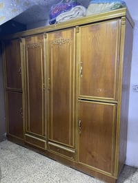 كنتور 5 باب نضيف السعر 250 وبي مجال العنوان الزعفرانيه شارع المعهد 077...