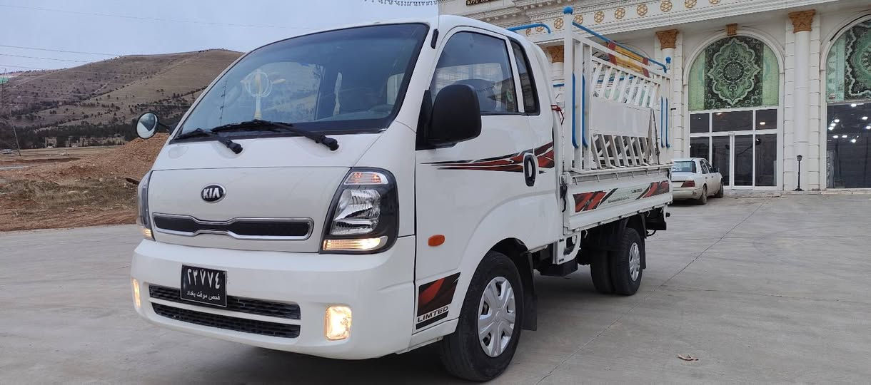 سەرەتابەناوی خوا 
کیابیلاد 2010 ئەبو شفرە
کامل کراوەتە 2021
سعری64 گەڵا
3000 سۆپەر مەکینە ڕەش 
5دووگمە 
تەبرید ساردوو گەرم 
سەلە
 کوشن هیتەر ئاوێنە کارەبای 
ئاوێنەی ئەخەوێت 
برێکی بەسراوە
ئێستوپی دواوەی بەسراوە 
حاسەی دوای بەسراوە ABSبەسراو دە عمی دوای بە سراوە 
 تەنها 190 هەزار ڕۆشتوە
ناوبۆدی لەسەرە 
چەمچەیلە سەرە 
6تایەی لۆکە 
ڕۆن و فلتەری گۆڕاوە
قەترەغایزی نییە 
250مەسرە فینیە 
***********
***********
