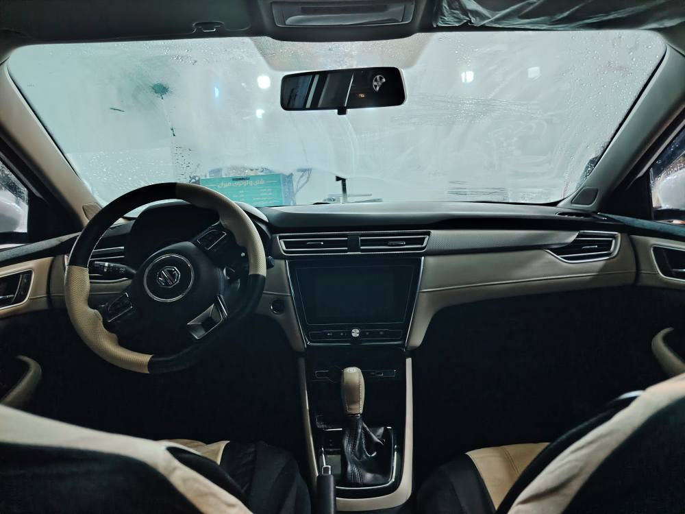 MG5 بۆ فرۆشتن کۆمفۆرد بێ بۆیاخ شاشە و کامێراو ئۆ تۆ لید لە سلێمانی ژمارەی تەلەفۆن ***********.له السليمانية, العراق
