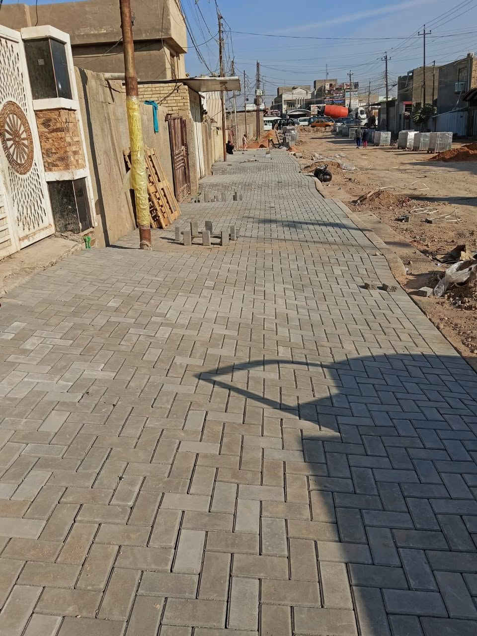 خلفات مقرنص نشتقل جميع محافضات العراق رقم الهاتف *********** نشتقل جميع المقرنص ولرصفة وكابات شوارء دواىر كراجات شقل ترجعى أولى شرط تسليم مهندس ()
