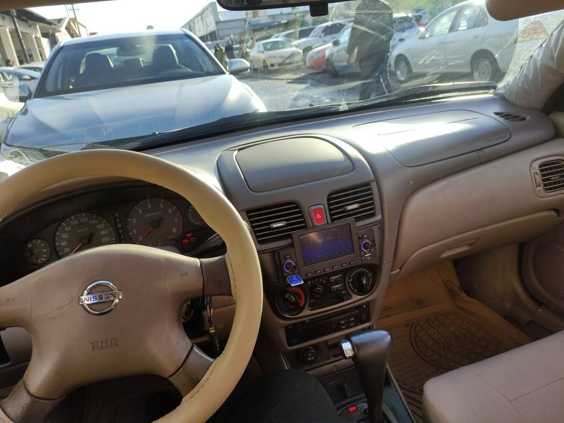 ***********
***********
نيسان سني موديل 2009 
گێر توماتیک
رەقەم باریک
فەحس هەزە نوێیە أربيل, العراق
