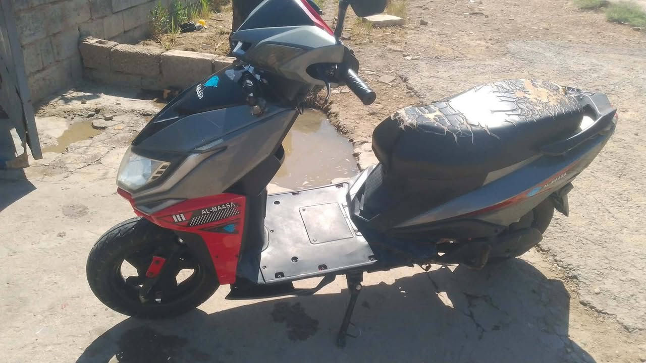 سلام عليكم عندي دراجه بيه بطاريات ثنيتن باقي يقرن9عندي ملف مالته بي ضعف يمشيك150بي مجال***********
