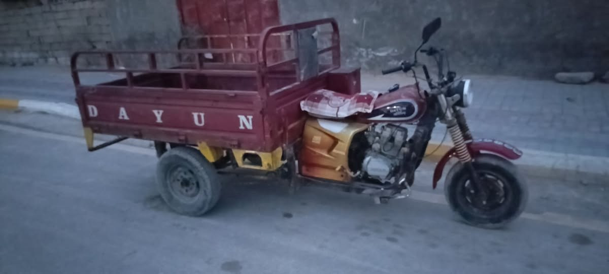 دايوان موديل 17اوراق اصولي محرك وشاصي مكفولات بدي نضيف نكره سلف سعرها 800وبيها مجال واسط النعمانيه مكانها ***********
