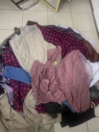 ملابس بنات • ١٦ قطعة • مقاسات مختلفة