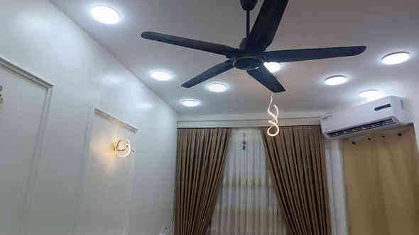 السلام عليكم بيت للبيع في التقيه الاوله المساحه 
125 متر مطلوب اسكان 55 مليون للستفسار 
اتصال على رقم او واتساب ***********
