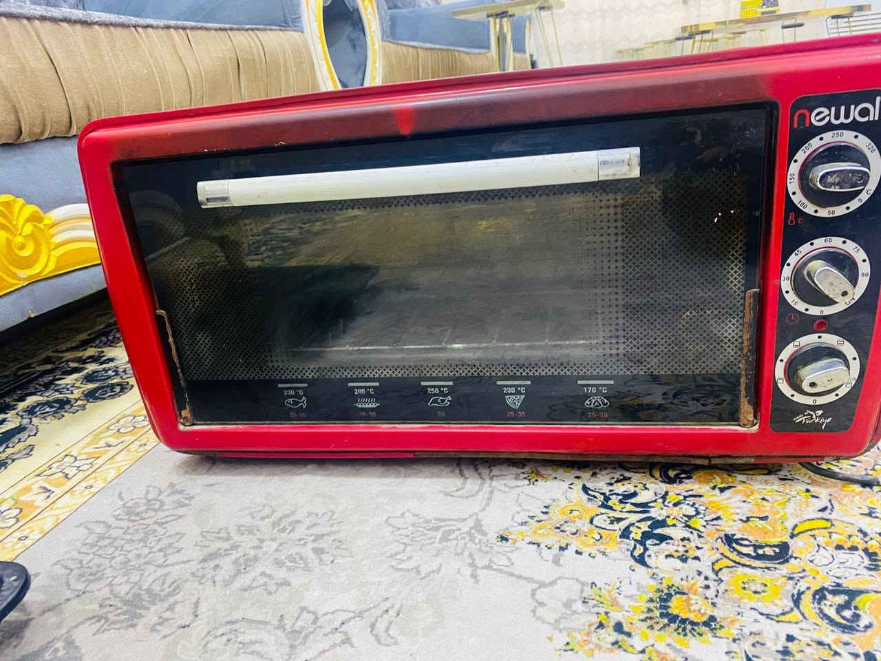 اوفن حجم كبير نوال مستعمل نضيف وشغال على الفحص تجي وتفحصه يالله تاخذه مكان بصره
السعر ٤٠وبي مجال
***********
