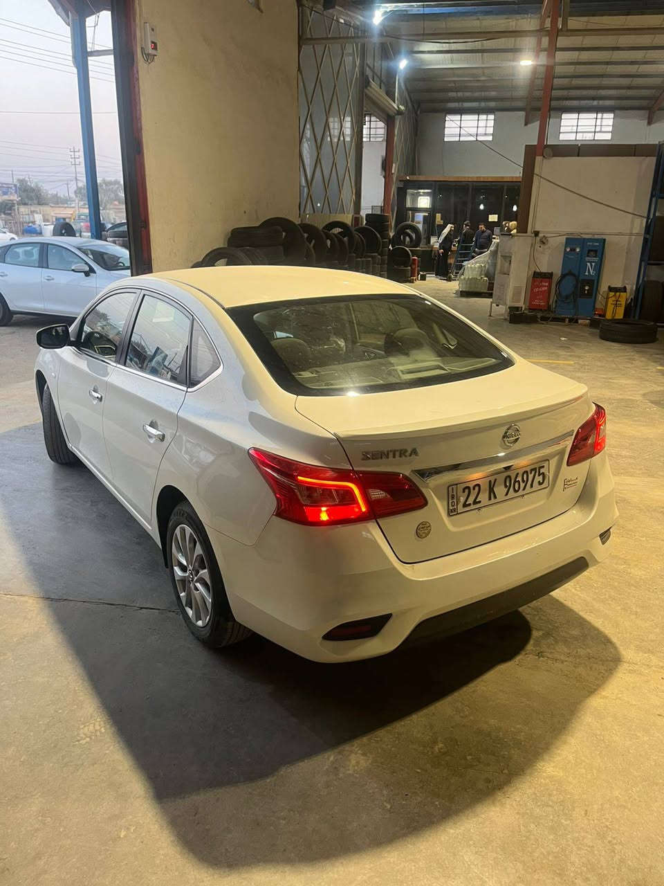 نيسان سنترا 2024
ماشيه ٣٧ الف كيلو
مكفوله عدا بخشم البنيد بارد مسافة شبر 
مواصفات السيارة
شاشه ١٠ انچ 
دخول ذكي 
اوتو هولد 
نضام قيادة ايكو
محرك 1600cc
السياره جاهزه ع اخر حبايه ماعايزه برغي 
تجي تكلب وتشوف بعينك 
السعر 122 وبيها مجال للطيبين
المكان النجف / الكوفة / شارع المعمل
للاستفسار : ***********
