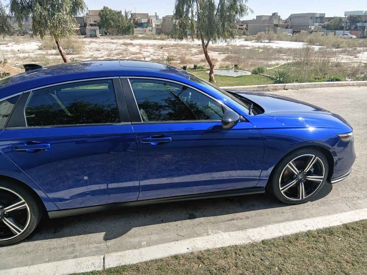 هوندا اكورد هايبرد موديل 24 مواصفات سبورت Leبدون ايرباك ترقيم جديد بغداد سنويه بسمي شرط تحويل سعر 175 بيه مجال ***********
