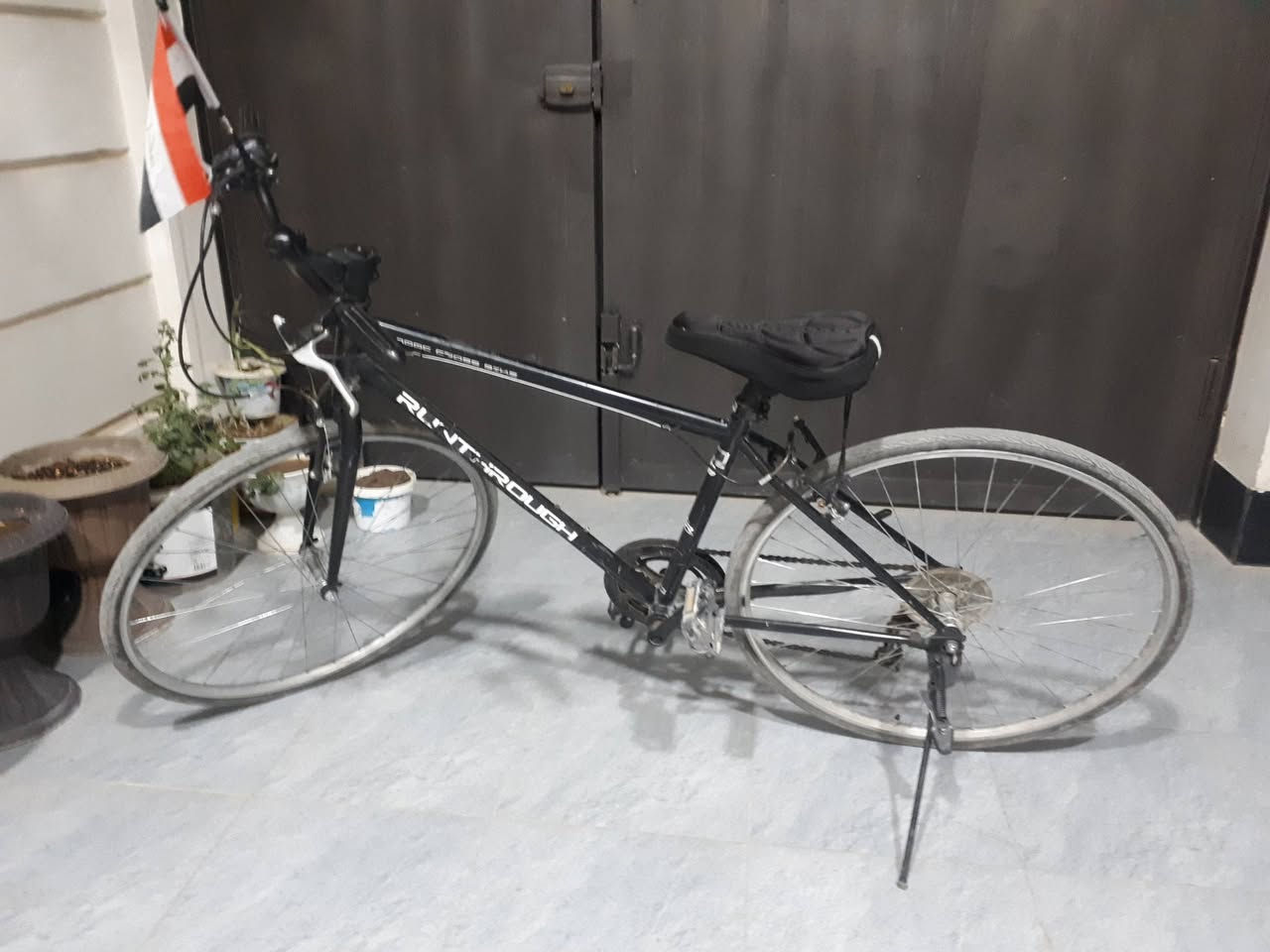 السلام عليكم للبيع بايسكل ياباني رياضي C700مطلوب عليه 100وبي مجال للشراي الايريدو يتراسل وياي


**إذا كنت صاحب هذا الإعلان وتريد حذفه لأي سبب، رجاءا أرسل رسالة إلى الدعم الفني**