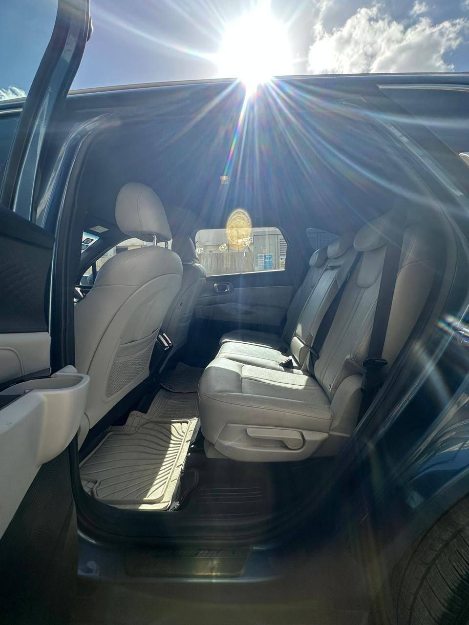 سورنتو للبيع م 2021بدون حادث لكن اكو طخه خفيفه بالبدايه داعميه مع خدوش بسيطه جدا سعر 220. رقم بغداد


**إذا كنت صاحب هذا الإعلان وتريد حذفه لأي سبب، رجاءا أرسل رسالة إلى الدعم الفني**