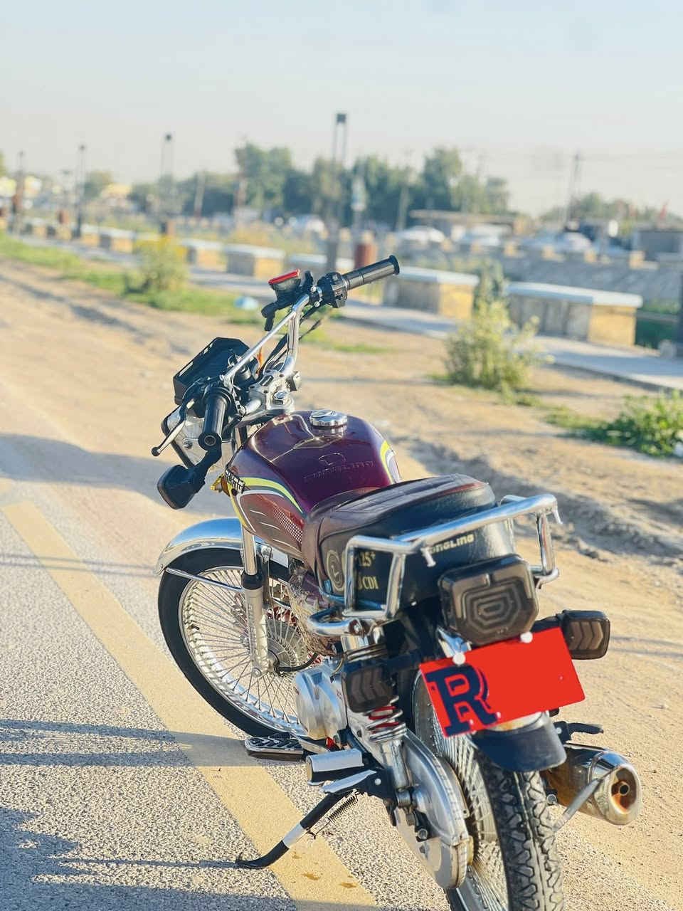 سلام عليكم دراجه تايكر للبيع 

موديل 2025
وراق صوليه 
كهربائيات شغاله 
هندر واحد تشتغل 
لاستفسار ***********
السعر 650
