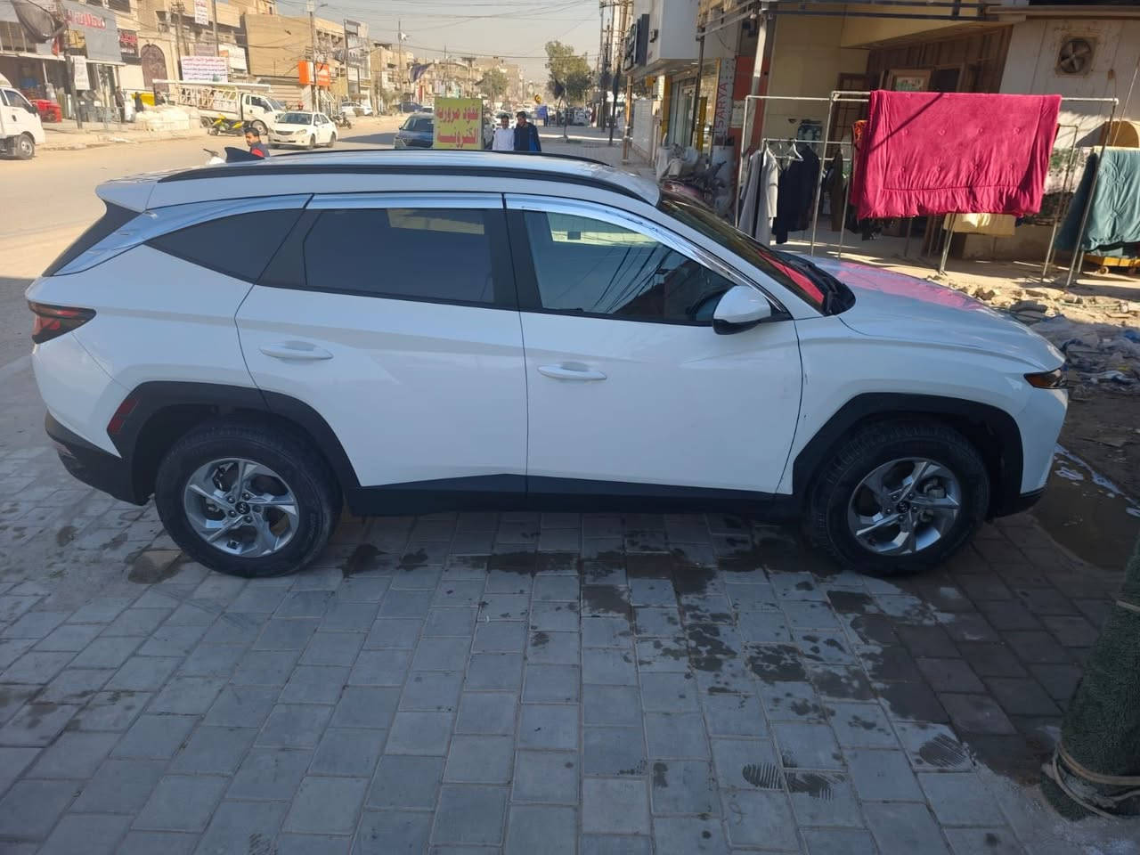 سلام عليكم توسان موديل2024 نص فول حادثه وصور الحادث بل منشور السعر 148 وبيه مجال قليل بدون رقم مكاني  بغداد الامين رقم الهاتف ‪0 771 552 3800‬
