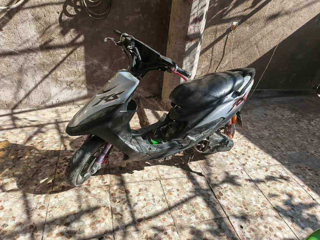 السلام عليكم عندي ماكس عدله شغاله بيهه كطعه مال كابريتر وصخ كفر بلادي مكينه بلادي بس مفتوحه ولفات  مراوس او بيع المكان حي ور الرقم ***********
