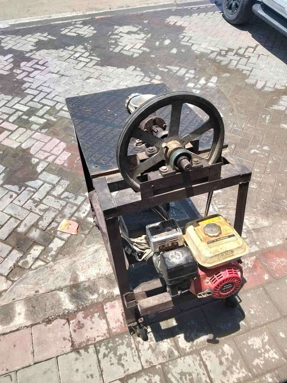للبيع نضيفه 350 وبيه مجال بغداد مدينه الصدر
***********
